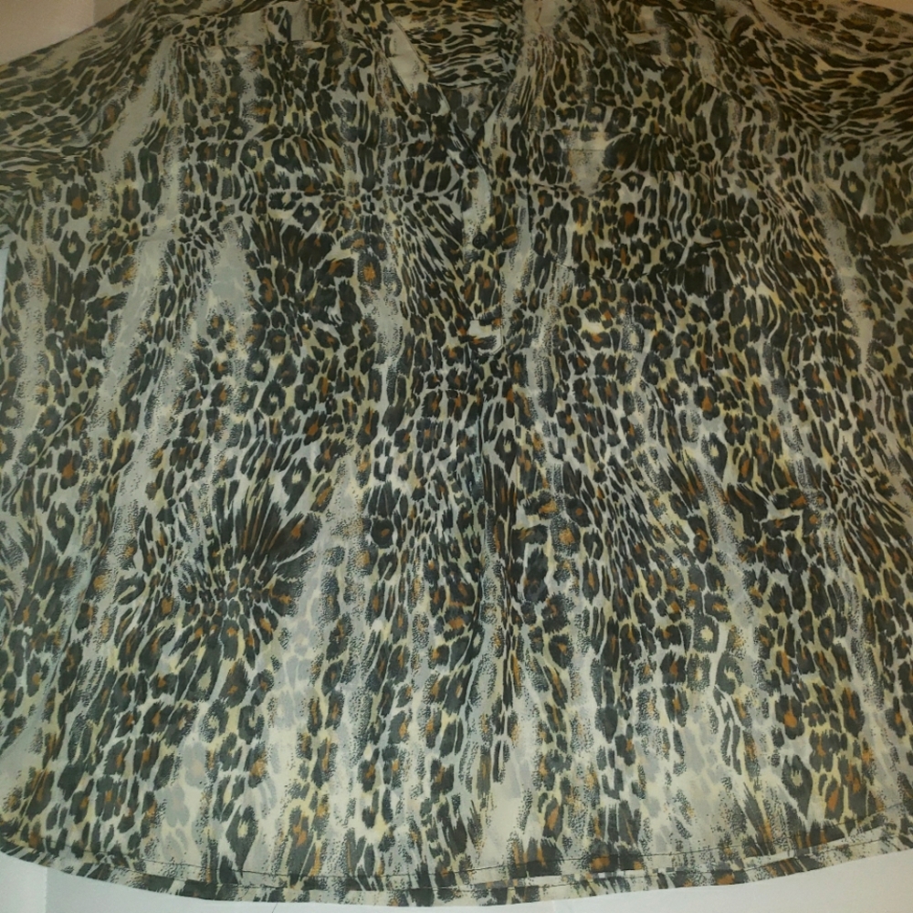 Leopard top - Picture 2 of 8